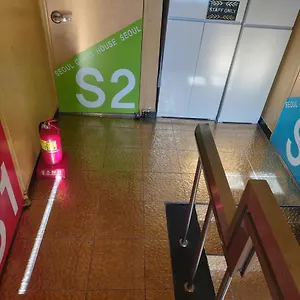 Pensión Foreigners Only, Seúl