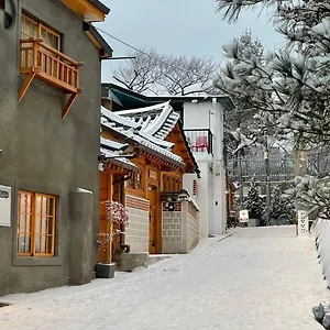  Holiday home Hwadong 1beonji