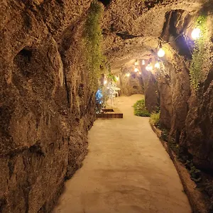 Seochon Secret Cave House 서울특별시