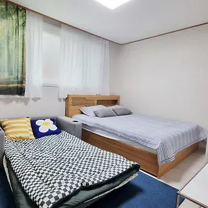 Appartement Hongdae&sinchon 10min Cozy House With 2 Bedrooms, Séoul